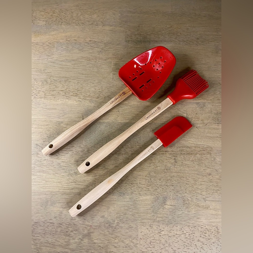 3 Le Creuset Silicone Spatula, Basting Brush Scraper Wood Handle Red EUC